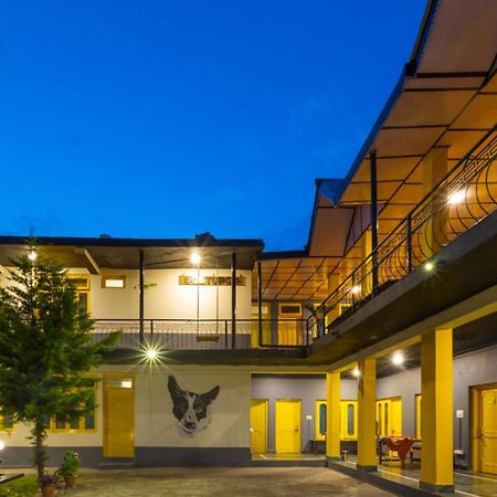 The Hosteller Bir Екстериор снимка