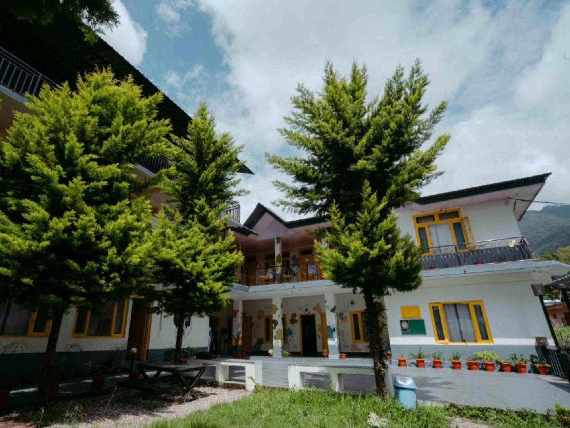 The Hosteller Bir Екстериор снимка