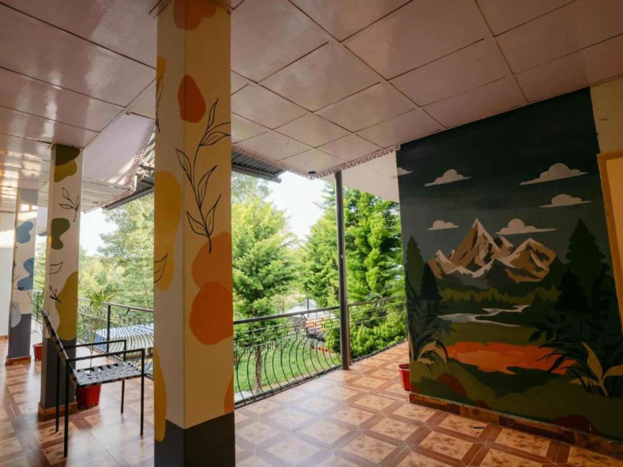 The Hosteller Bir Екстериор снимка
