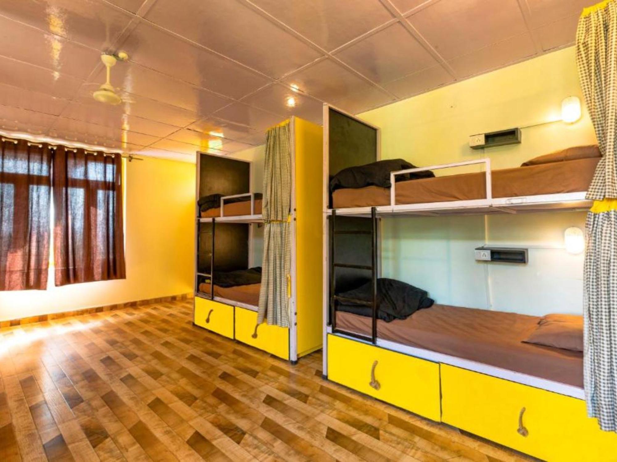 The Hosteller Bir Стая снимка