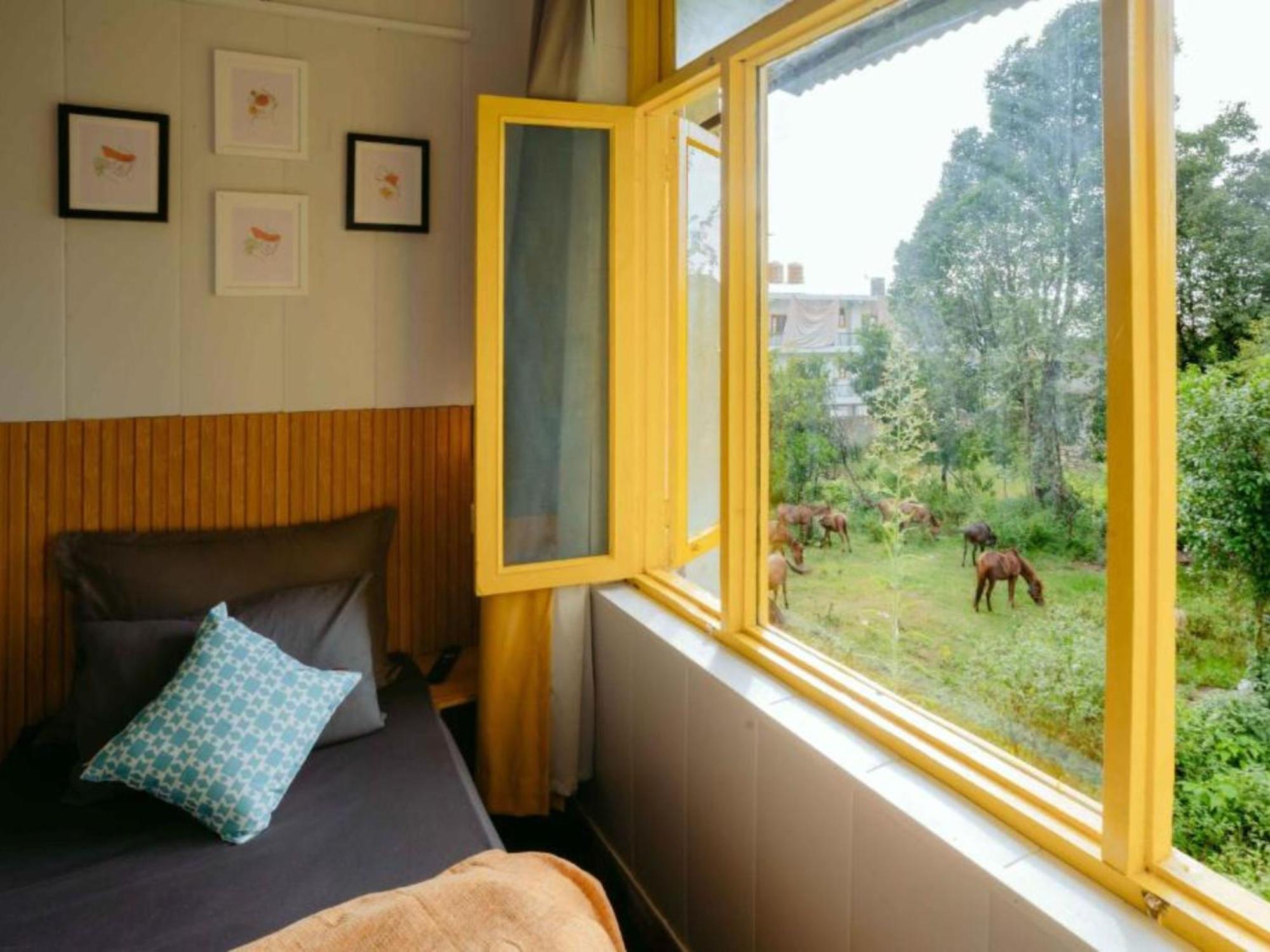 The Hosteller Bir Стая снимка